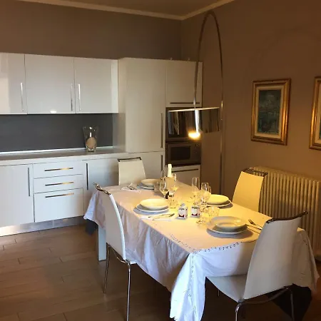 Flora Apartament Baveno